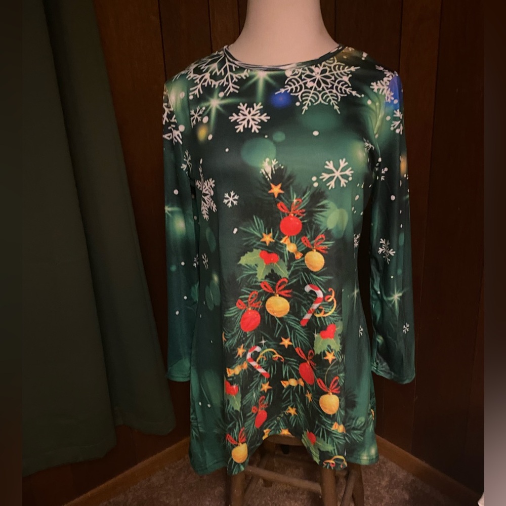 Festive Green Christmas Top 2X